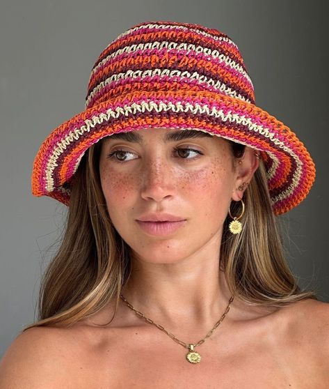 Hats Outfit, Bucket Hat Crochet, Crochet Beach Wear, Crochet Sun Hat, Crochet Crop Top Pattern, European Summer Outfits, Outfits With Hats, Summer Crochet, Crochet Fashion