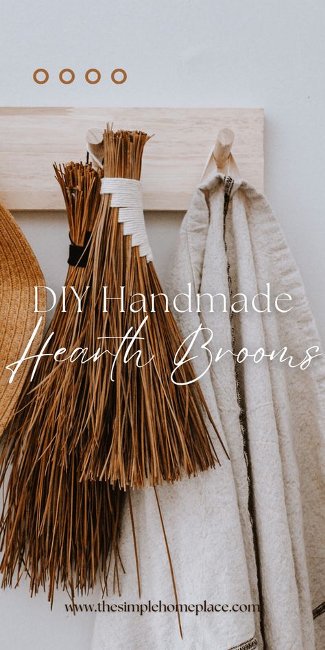 Broom Making, Diy Hand Soap, Weaving Baskets, Pine Needle Crafts, Diy Household Tips, Country Vibe, Diy Baskets, Pagan Crafts, Witch Stuff