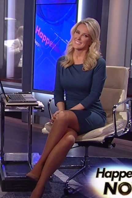 Heather Childers Heather Childers, Sandra Smith, Female News Anchors, Heather Morris Pregnant, Christie Brinkley, Fox News, Hot Dress, Sheer Lace, Anchors