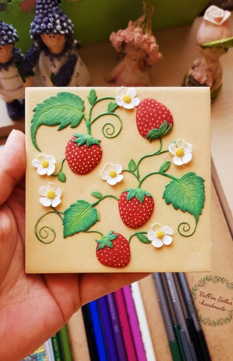 Polymer Clay Kitchen Decor, Clay Tile Art Project, Clay Tile Ideas, Clay Wall Art Tutorial, Polymer Clay On Canvas, Lamasa Art, Tile Art Projects, Polymer Clay Strawberry, Food Art Painting