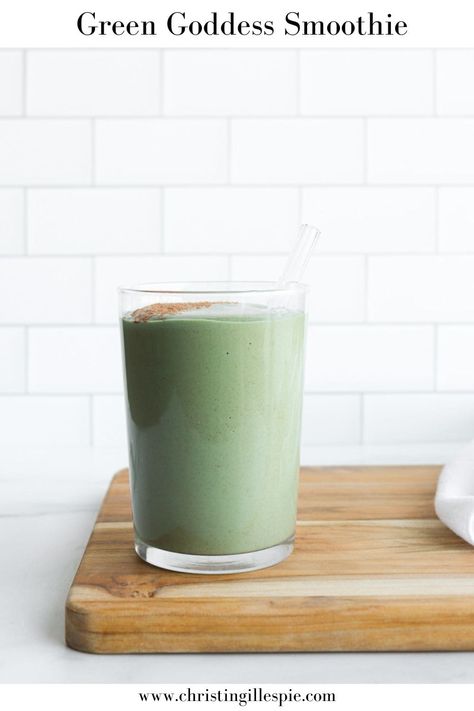 This Green Goddess Smoothie recipe is jam packed with greens, superfoods, plant-protein protein, & electrolytes. It’s a Erewhon inspired smoothie recipe that is the optimal post-workout drink, as it will refuel & replenish your body with the proper nutrients. If you’re new to green smoothies, this recipe will convert you into a green protein smoothie-lover! Green Drinks Healthy, Heart Healthy Smoothies Recipes, Healthy Smoothie Recipes Flat Belly, Smoothie Recipes Flat Belly, Healthy Smoothie Recipes For Kids, Recipes For Breakfast Healthy, Heart Healthy Smoothies, Erewhon Smoothie, Healthy Smoothie Recipes For Breakfast