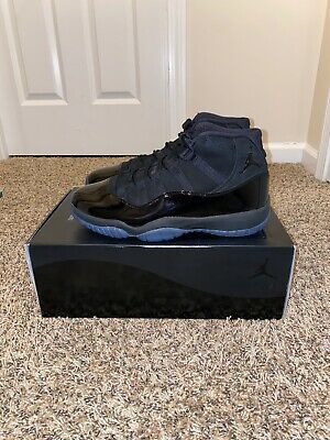 Jordan 11 Cap And Gown, Expensive Mens Shoes, Jordan Cap, Shiny Shoes, Audi Rs5, Jordan Shoes Retro, Kicks Shoes, Shoes Retro, Hawaiian Outfit