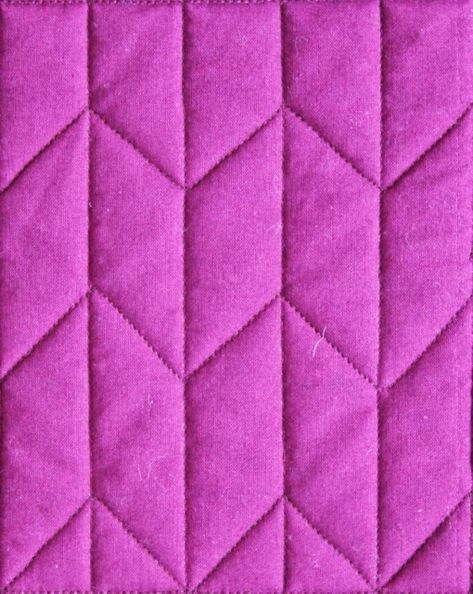 Quilting Designs For Beginners, Straight Line Quilting Designs, Line Quilting Designs, Free Motion Quilting Designs, Ruler Quilting, Hand Quilting Designs, Colchas Quilting, Quilt Stitches, Quilting Stitch Patterns