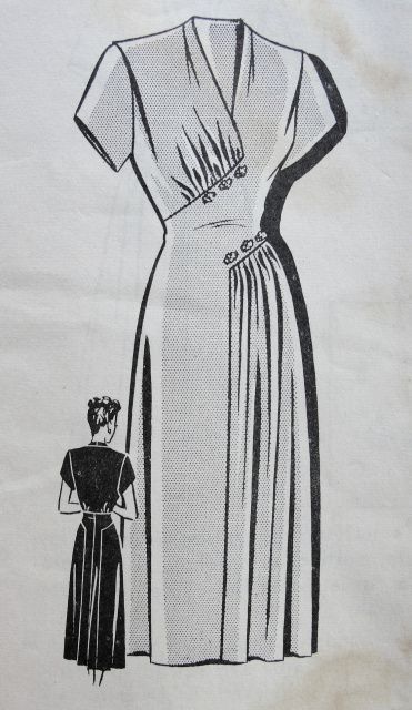 Patron Vintage, Fashion 1940s, Robes Vintage, Vintage Dress Patterns, Retro Mode, Vestidos Vintage, Old Fashion, Fashion Sewing Pattern, Flattering Dresses