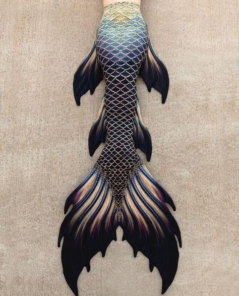 Pink Mermaid Tail Aesthetic, Mermaid Tail Ideas, Mermaid Tail Aesthetic, Black Mermaid Tail, Siren Tail, Gold Mermaid Tail, Drawing Mermaid, Diy Mermaid Tail, Realistic Mermaid Tails