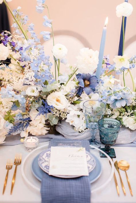 Take a look at this shoot featuring Pantone's Classic Blue. Photo: @idaliaphotography Blue Lavender Wedding Flowers, Purple Blue White Wedding Centerpieces, Lavender And Periwinkle Wedding, Periwinkle Wedding Flowers, Blue And Lavender Wedding Flowers, Dusty Blue Lavender Wedding, Dusty Blue And Lilac Wedding, Periwinkle Wedding Colors, Periwinkle Wedding Theme