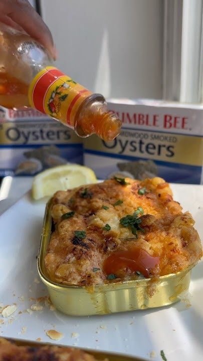 Canned Oysters Rockefeller, Poor Mans Oyster Rockefeller, Oyster Rockefeller Recipe, Oysters Rockefeller Recipe, Oyster Rockefeller, Stuffed Crab, Canned Oysters, Smoked Oysters, Bistro Menu