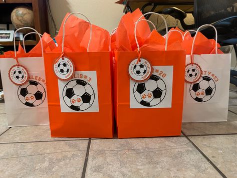 Highschool soccer spirit goodie bags Highschool Soccer, Soccer Snacks, Sports Cookies, Spirit Bags, Soccer Coach Gifts, Soccer Coach, Soccer Gifts, Soccer Coaching, Swag Bag