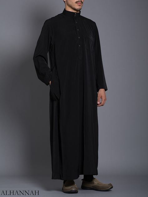 Black Daffah Saudi Thobe | me788 Black Thobe Men, Black Thobe, Thobes Men Arab, Arabic Outfit, Thobes Men, African American Clothing, Muslim Men Clothing, Muslim Dresses, Fashion Muslim