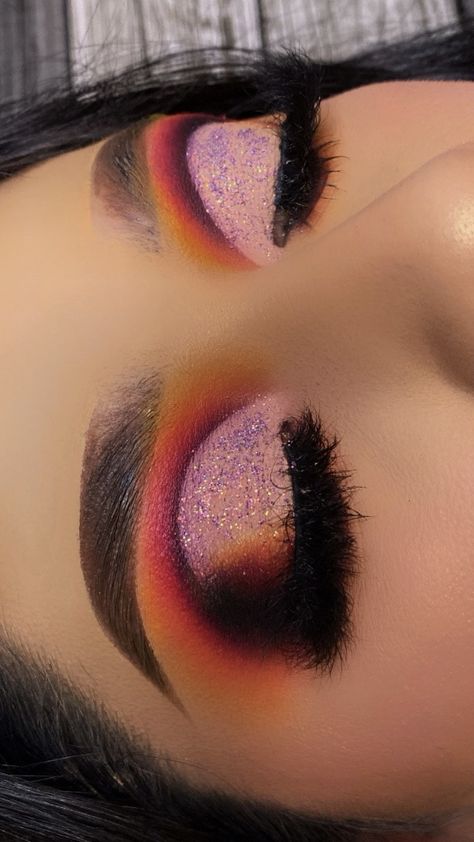 Colorful Cut Crease, Maquillaje Cut Crease, Double Winged Eyeliner, Cut Crease Eye Makeup, 2016 Makeup, Cut Crease Eyeshadow, Cut Crease Eye, Anastasia Beverly Hills Makeup, Evening Makeup