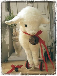 Mohair-Bear-Lamb-Pattern-6-x-4-5-inch Primitive Sheep, Easter Drawings, Sheep Crafts, Sheep And Lamb, Felting Tutorials, Wool Projects, Bari, Needle Felted Animals, Vintage Easter