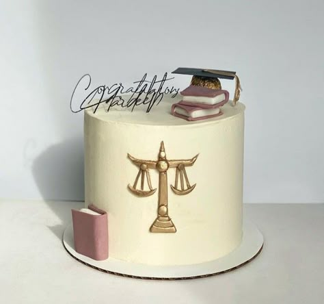 Bento Cake For Lawyer, Lawyer Graduation Cakes, Law School Cake, Lawyer Birthday Cake Ideas, Law Theme Cake, Law Graduation Cakes, Cake For Lawyer, Law Cake Ideas, Lawyer Theme Cake