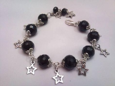 Star Girl Jewelry, 90's Jewelry, 90s Jewelry, Beaded Charm Bracelet, Grunge Jewelry, Dope Jewelry, Funky Jewelry, Star Girl, Jewelry Inspo