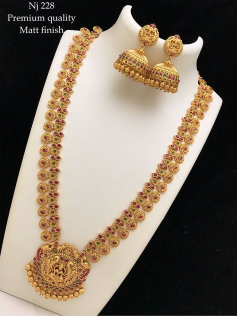 3 Tola Gold Set Design, Gold Set Design, Natural Material Jewelry, Pretty Gold Necklaces, Wood Carving Art Sculpture, Beautiful Gold Rings, South Indian Bridal Jewellery, Wedding Saree Blouse Designs, New Gold Jewellery Designs