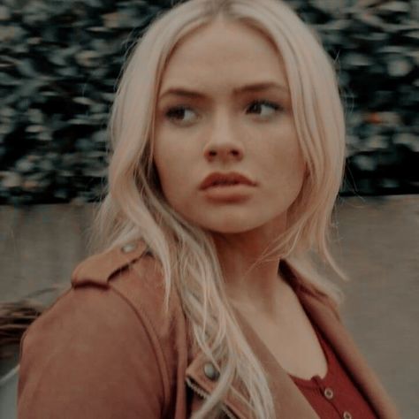 Character Face Claims Female Blonde, Hailey Quinn, Lauren Strucker, Kaitlyn Dever Gif, Natalie Alyn Lind Icon, Natalie Alyn Lind Photoshoot, The Gifted Tv Show, Blonde Faceclaims Female Gif, Natalie Lind