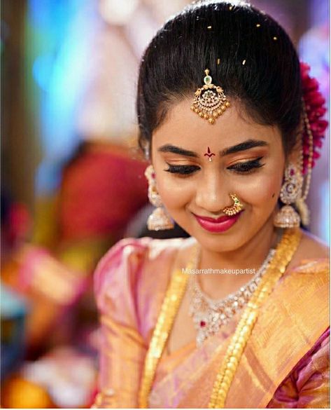 Bridal Papidi Billa, Papad Billa Designs Gold, Maang Tikka Bridal South Indian, Papadibilla Designs Gold, Papati Billa Designs Gold Latest, Papadi Billa Designs, Papida Billa Designs Gold, Papada Billa Designs Gold, Papadi Billa Designs Gold Latest