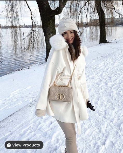 Milena Karl, Winter Coat Outfits, New York Outfits, Winter Travel Outfit, Classy Winter Outfits, Love Winter, Winter Fashion Outfits Casual, Snow Outfit, Cold Outfits