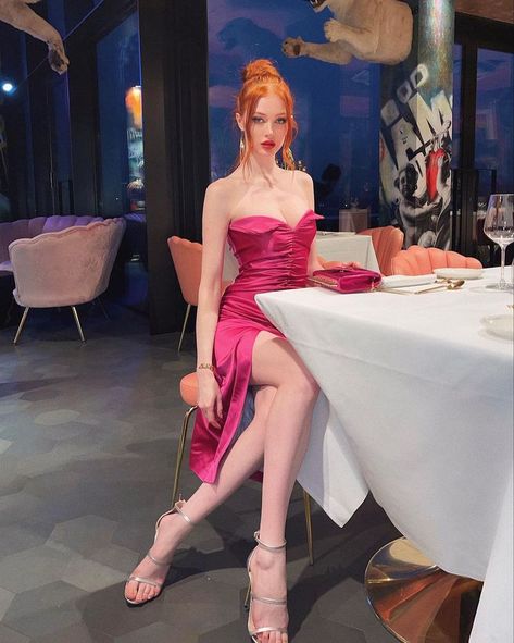 Michelle Instagram, Ginger Dress, Vestidos Color Rosa, Chinese Style Dress, Ginger Girls, Redhead Beauty, Redhead Girl, Pink Outfits, Pink Outfit