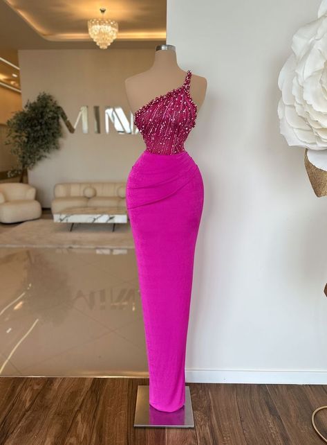 Classy Dresses With Sleeves, Dinner Dress Designs, Fancy Elegant Dresses, Pink Met Gala Dresses, Elegant Evening Gowns Stunning Dresses, Fitted Gown Styles, Fitting Dresses Classy, Pink Classy Dress, Long Classy Dress