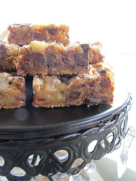 Home Cookies, Magic Chocolate, Paula Dean, Magic Bars, Paula Deen Recipes, Chocolate Chip Bars, Bars Recipe, Paula Deen, Brownie Bar