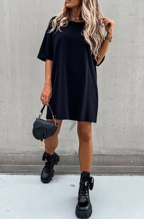 Oversized Black T Shirt, Ribbed Loungewear, Long Sleeve Mesh Dress, Pastel Dress, Oversized Tunic, Black Tunic, Tshirt Outfits, Mini Shirt Dress, Animal Print Dresses