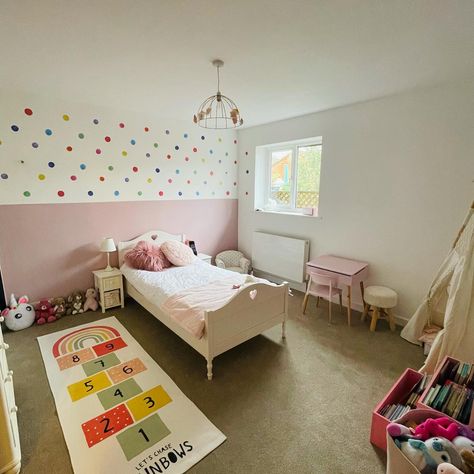 Rainbow Polka Dot Wall, Polka Dot Bedroom, Polka Dot Room, Hopscotch Rug, Polka Dot Nursery, Girls Room Design, Girl Bedrooms, Polka Dot Walls, Rainbow Room