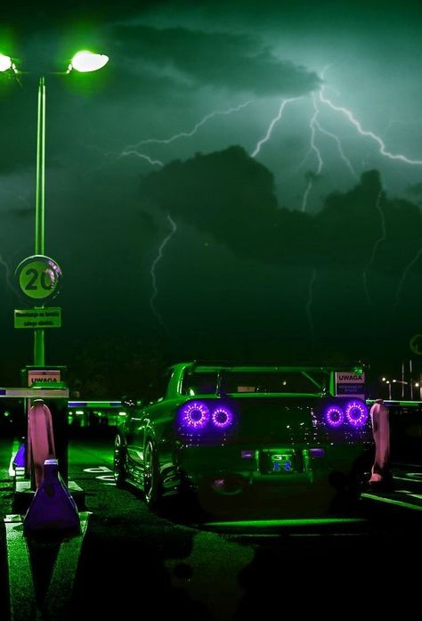 Green Motorcycle Aesthetic, Green Cars Aesthetic, Yellow Cars Aesthetic, Nissan Gtr 34, Green Motorcycle, Neon Car, Nissan Gtr R34, Nissan R35, R34 Skyline