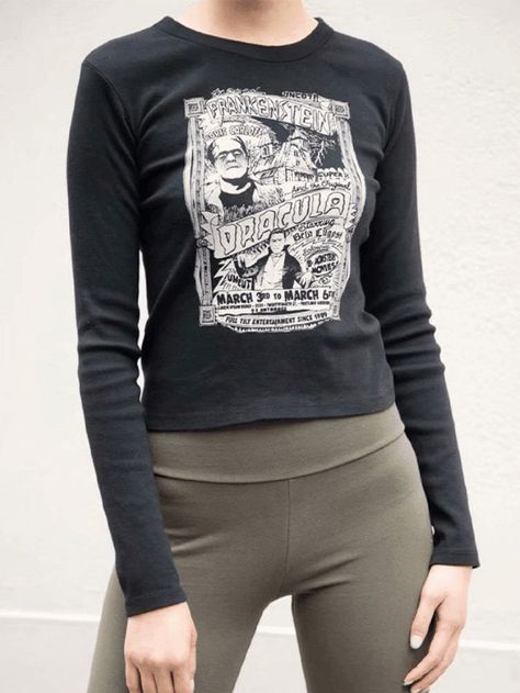 2023 Buy Comic Print Long Sleeve Tee under US$23 in Tops&Tees Online Store. Free Shipping with US$69+. Check reviews and buy it today. Style: Casual, Street Color: Black, Gray, Brown Fabric Content: Cotton Blend Fit Type: Slim fit Neckline: Crew Neck Sleeve Length: Long Sleeve #backtoschool #backtoschooloutfits #firstdayofschooloutfit #streetstyle #outfits #ootd #trendyoutfits #fashionista #casualoutfits #longsleeve Halloween Skirt, Bodycon Floral Dress, Brown Fabric, Crop Top Blouse, Open Front Cardigan, Cardigan Tops, Cardigan Jacket, Black Cardigan, Black Fabric