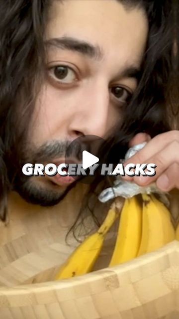 Upcycle Hacks, Grocery Hacks, Refrigerator Ideas, Creative Explained, Clean Eating Guide, Storing Fruit, Vegetable Garden Diy, Store Hacks, Dollar Store Hacks