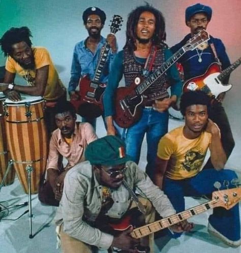 Bob Marley and The Wailers - Legends. Bob Marley And The Wailers, Bob Marley Legend, Bob Marley Pictures, Dread Locks, Reggae Bob Marley, Peter Tosh, Robert Nesta, Nesta Marley, Reggae Artists