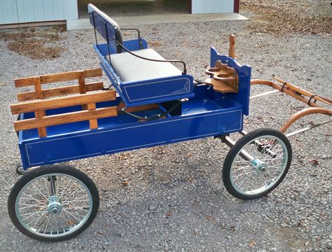 Wooden Sleigh Diy, Mini Horse Cart, Horse Driving, Bike Wagon, Horse Buggy, Horse Wagon, Horse Arena, Horse Cart, Horse Drawn Wagon