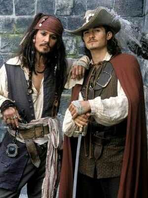 *CAPTAIN JACK SPARROW & WILL TURNER ~ Pirates of the Caribbean Sparrow Pictures, Orlando Bloom Legolas, John Depp, Pirate Costumes, جوني ديب, Kaptan Jack Sparrow, Images Disney, Captain Jack Sparrow, Gary Oldman