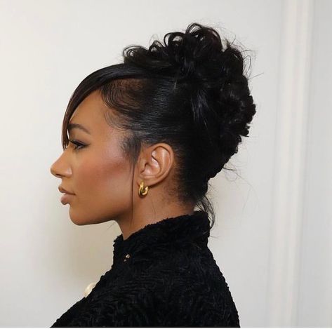 Temi Otedola. Hair by @rio_hair French Roll Hairstyle, French Roll, Updo Hairstyle, Hair Crush, Ponytail Styles, Relaxed Hair, Big Hair, Bride Hairstyles, Curled Hairstyles