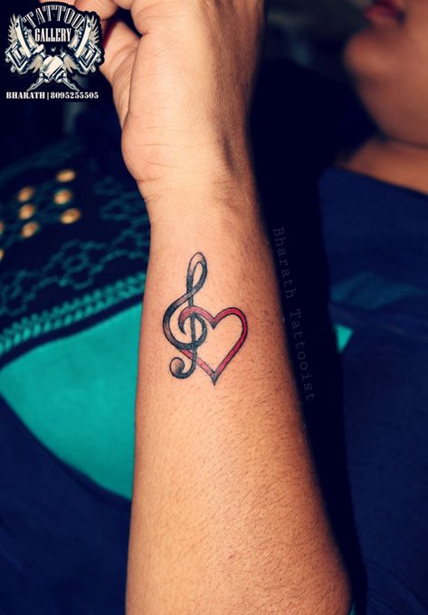 Music Note Friendship Tattoo, Mother Daughter Music Tattoos, Music Infinity Tattoo, Couples Music Tattoos, Music Lover Tattoo Ideas, Music Wrist Tattoos, Luv Tattoo, Love Music Tattoo, Small Music Tattoos