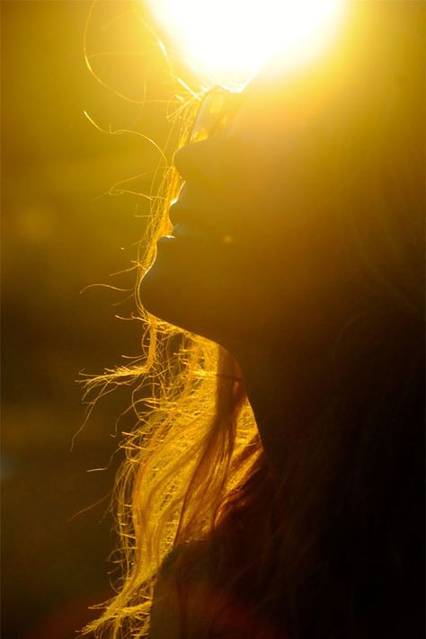 shine on me Photo Hacks, Sun Shining, Foto Tips, Foto Poses, Sunset Beach, 인물 사진, Mellow Yellow, Golden Hour, The Light