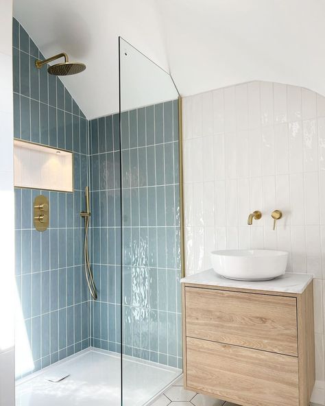 Colourful Bathroom, Bathroom Lighting Ideas, Small Shower Room, Toilet And Bathroom Design, Fun Room, Metro Tiles, Small Bathroom Makeover, Bathroom Redesign, Boys Bathroom