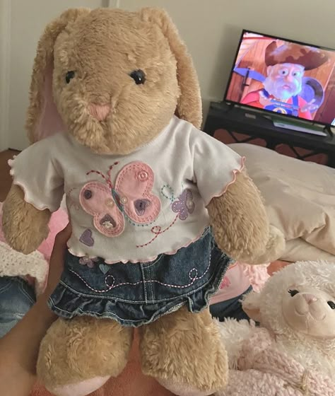 Build A Bear Custom, Pawlette Bunny Build A Bear, Build A Bear Bunny Outfit, Build A Bear Pawlette Aesthetic, Build A Bear Bunny Aesthetic, Build A Bear Pawlette, Build A Bear Aesthetic Outfit, Pink Build A Bear, Big Stuffed Animals