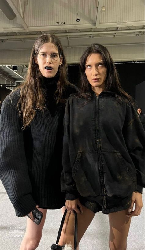 Bella Hadid Balenciaga, Balenciaga Aesthetic, Mrs Bella, Neptune Planet, Balenciaga Spring, Models Backstage, Bella Hadid Outfits, Bella Hadid Style, Career Fashion