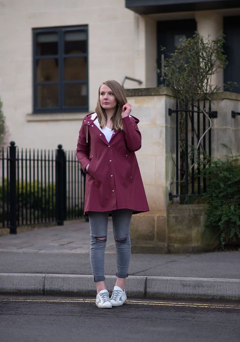 Stutterheim Mosebacke Burgundy Raincoat Review + Outfit | Raindrops of Sapphire Stutterheim Mosebacke, Stutterheim Raincoat, Nordic Fashion, Red Raincoat, Raincoat Outfit, Rain Coats, I Love Rain, Love Rain, Spring Trip