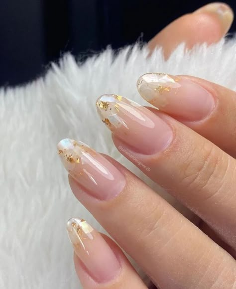 Nails With Gold, Kutek Disney, Unghie Sfumate, Nails Yellow, Smink Inspiration, Soft Nails, Nature Tattoos, Elegant Nails, Bridal Nails