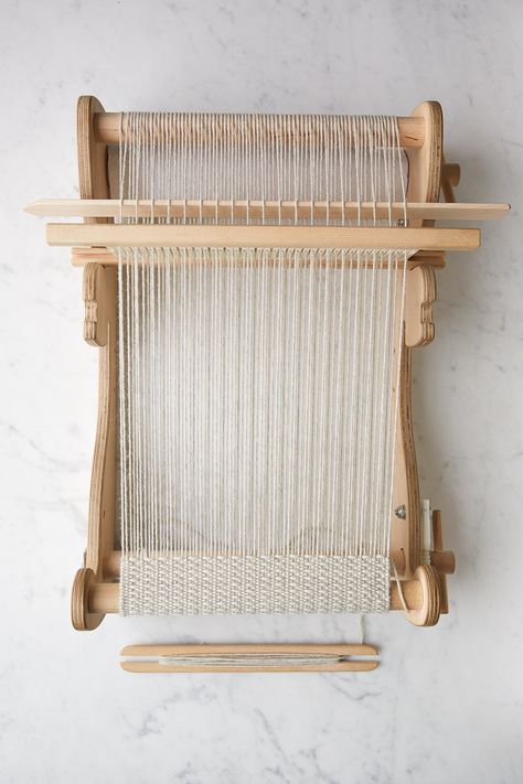 Cricket Loom, Rigid Heddle Weaving Patterns, Weaving Patterns Design, Weaving Loom Diy, Rigid Heddle Loom, Pick Up Sticks, Weaving Loom Projects, Towel Weaving, Rigid Heddle Weaving