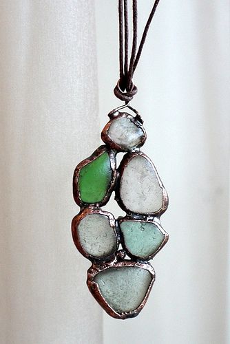 Pendant - 5 cm length. Sea glass, copper - electroforming, soldering. Copper Electroforming, Stained Glass Jewelry, Soldering Jewelry, Sea Glass Crafts, Basic Jewelry, Electroformed Jewelry, Sea Glass Pendant, Sea Glass Art, Sea Glass Jewelry