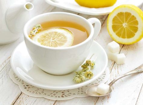 2024 Intentions, Honey Lemon Water, Lemon Water Before Bed, Lemon Juice Benefits, Hot Lemon Water, Lemon Health Benefits, Recipes Drinks, Warm Lemon Water, Lemon Water Benefits