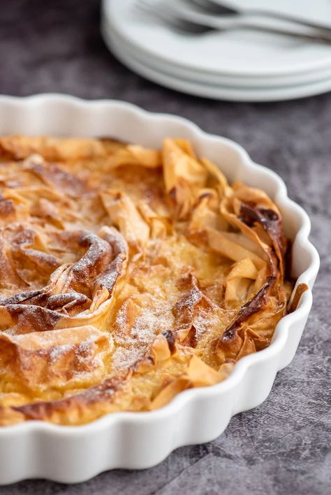 Vanilla Custard Filo Pie Recipe - The Gourmet Larder Filo Custard Pie, Filo Pie Recipes, Vanilla Custard Pie Recipe, Vanilla Custard Pie, Filo Pastry Recipes, Filo Pie, Phyllo Recipes, Custard Pie Recipe, Custard Desserts