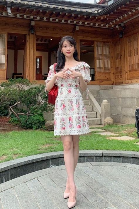 Korean fashion, iu aesthetic Iu Dress, Iu Aesthetic, Iu Wallpaper, Cute Floral Dress, Korean Fashion Ideas, Korea Dress, Iu Fashion, Sequin Prom Dresses, Dress Simple