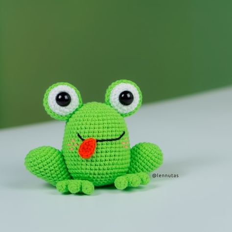 Crochet Stuffed Animals, Dinosaur Crochet, Double Crochet Decrease, Single Crochet Decrease, Cozy Crochet Patterns, Half Double Crochet Stitch, Crochet Frog, Crochet Decrease, Crochet Animals Free Patterns