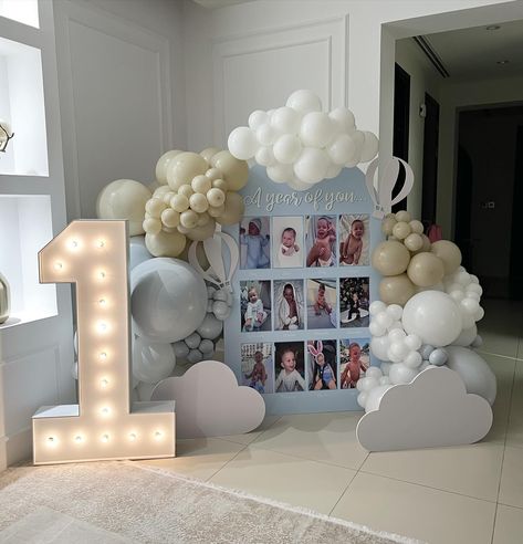 25 Baby Boy 1st Birthday Ideas – Best Case Parenting 1st Birthday Photo Board Ideas, Big First Birthday Party, Baby Boy First Birthday Ideas Decoration, First Birthday Color Theme, Baby Birthday Decorations Theme, 1st Bday Ideas Boy, 1st Birthday Party Ideas Themes For Boys, Baby 1st Birthday Decorations, 1st Birthday Set Up