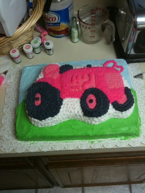 Lor has to have a pink tractor cake! Pink Tractor Cake, John Deere Birthday Party, John Deere Birthday, Tractor Cake, Pink Tractor, Childrens Birthday Cakes, Happy Birthday Parties, Party Fun, Cake Decor