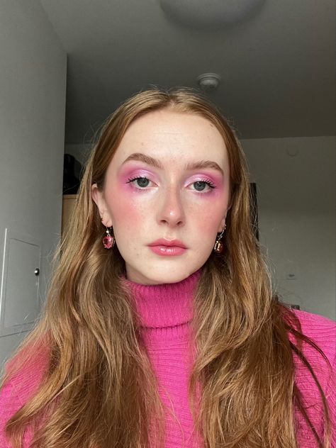 Chappell Roan Makeup Pink, Funky Makeup, Blush Eyeshadow, Chic Makeup, Barbie Makeup, Chappell Roan, Make Up Inspo, Pink Makeup, Make Up Ideas