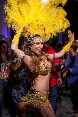 Brazilian Show Dancer Brazilian Dances, Brazilian Carnival, Carnival Show, Carnival Dancers, Brazilian Samba, South Florida, Good Times, Miami, Carnival